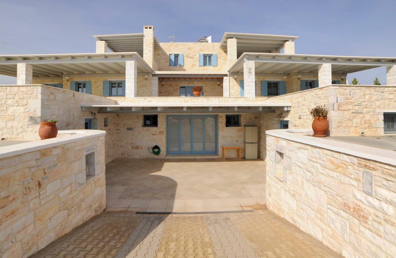 Villa Busho Nausa Exteriér fotografie