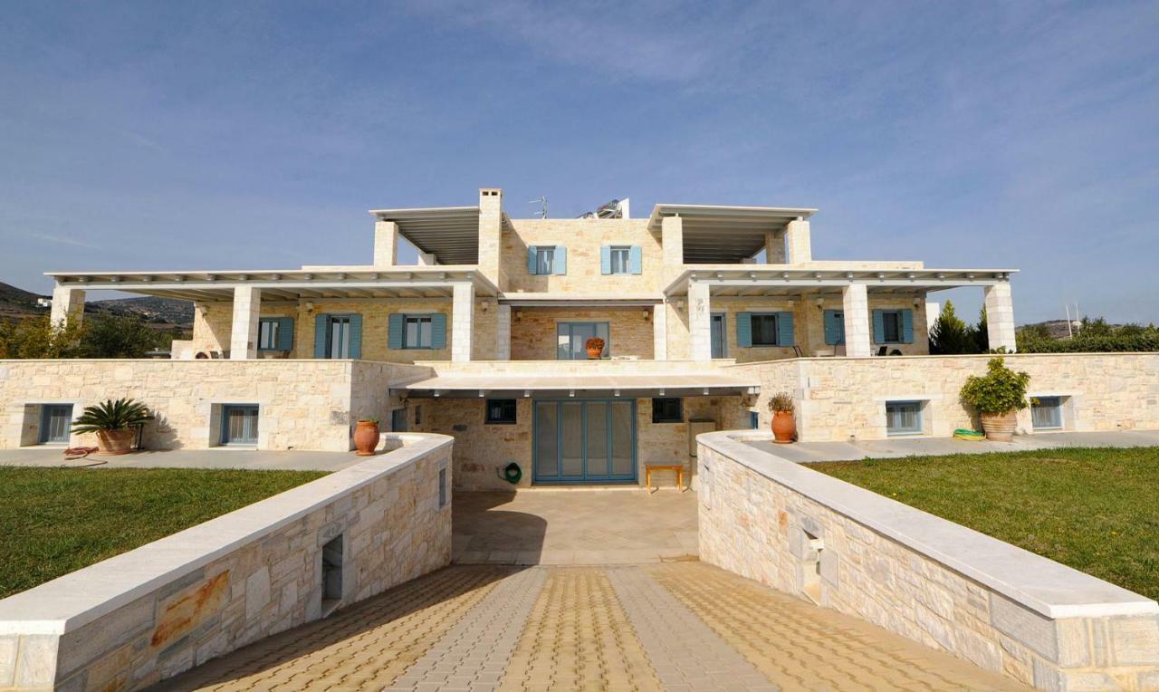 Villa Busho Nausa Exteriér fotografie