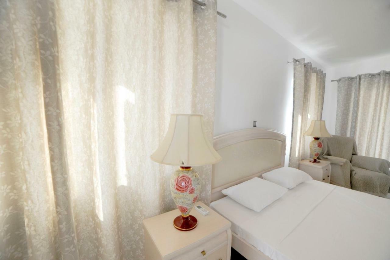 Villa Busho Nausa Exteriér fotografie